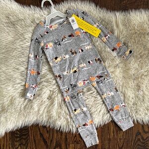 3T NWT Toddler Boy Printed Halloween Dogs Snug Fit Pajama Set